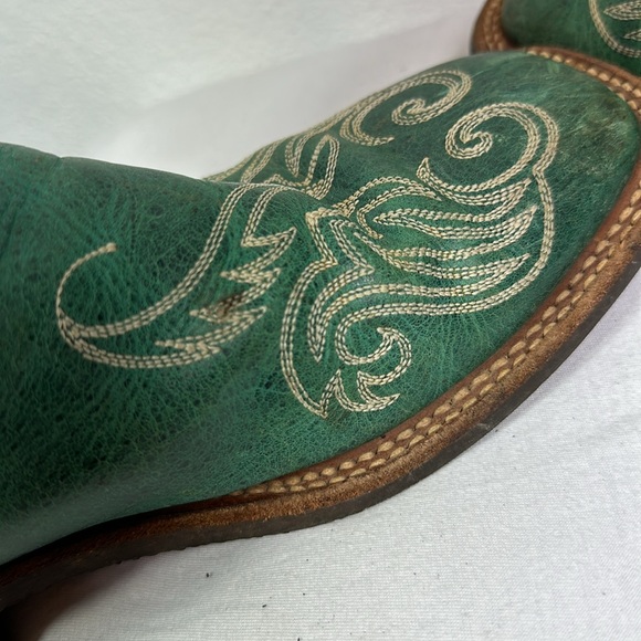 Justin boots SIZE 8 1/2 B - Picture 12 of 17